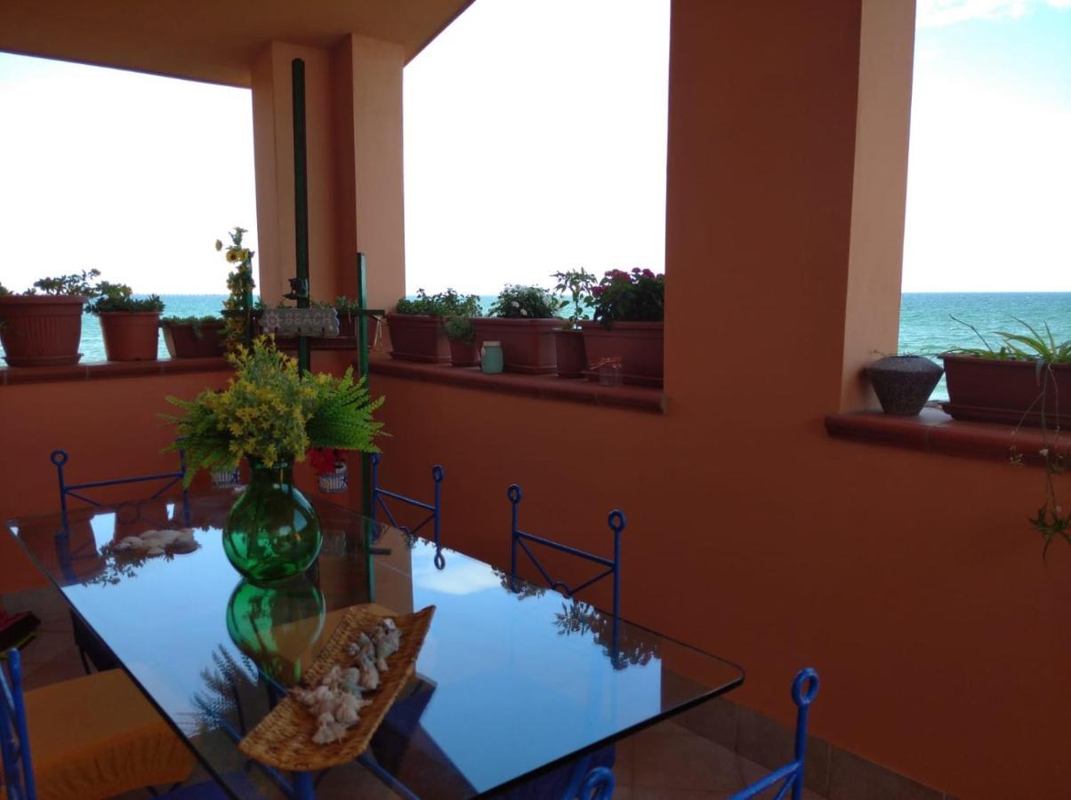 Casa Bon' Aria Fronte Mare Sud Sardegna Villa La Maddalena  Eksteriør billede